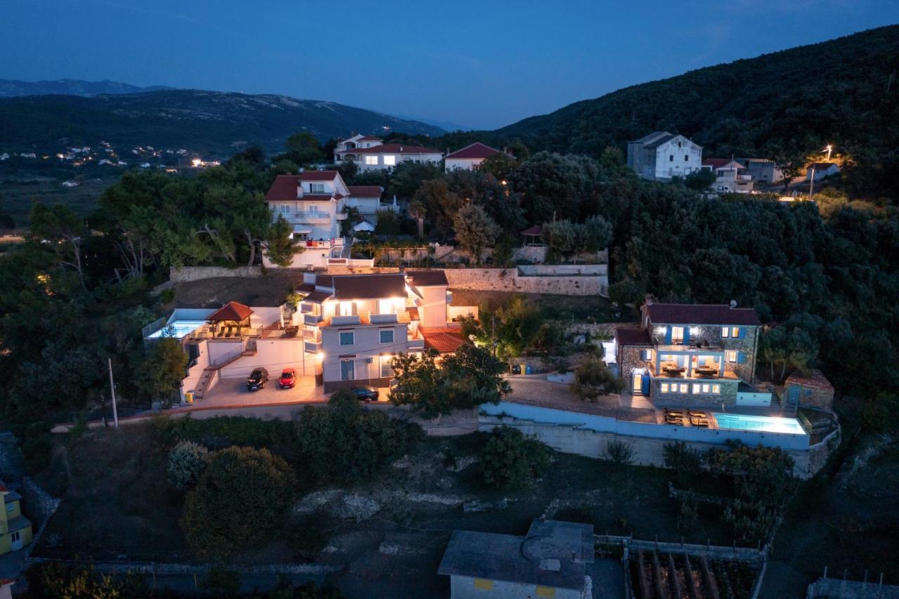 Apartment Sandra Supetarska Draga Bagian luar foto